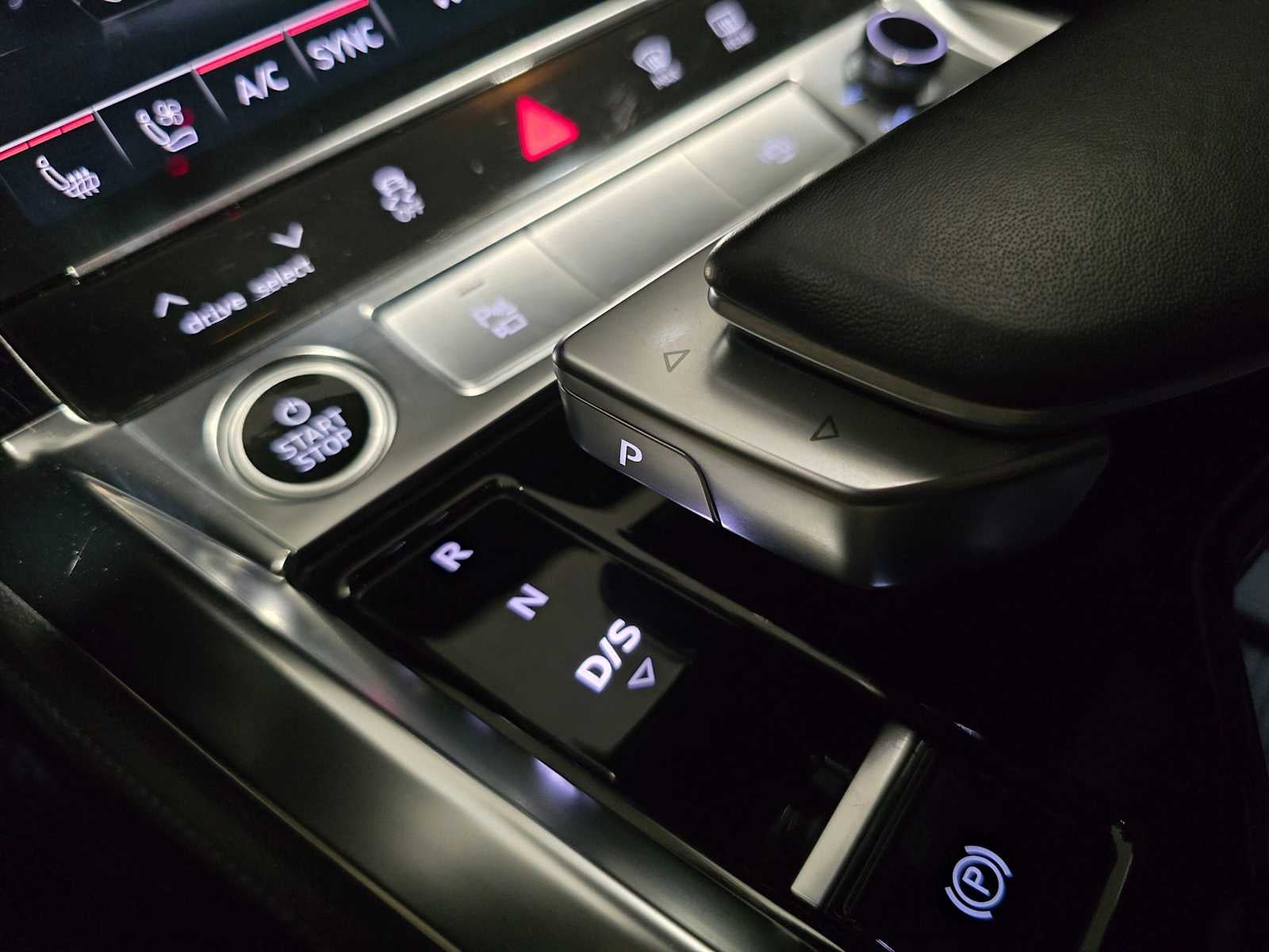 2023 Audi e-tron Premium Plus