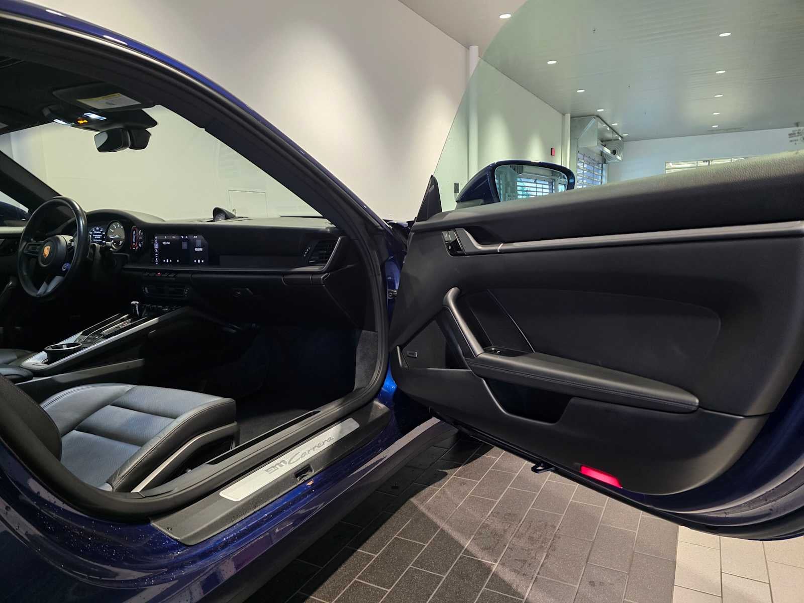 2020 Porsche 911 Carrera