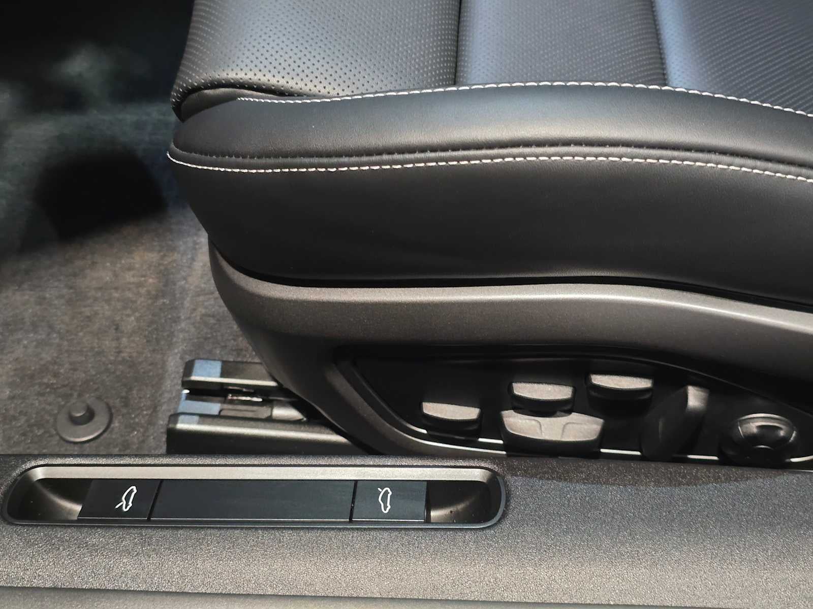 2025 Porsche 911 Carrera