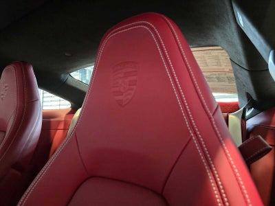 2025 Porsche 911 Carrera