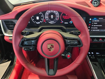 2025 Porsche 911 Carrera