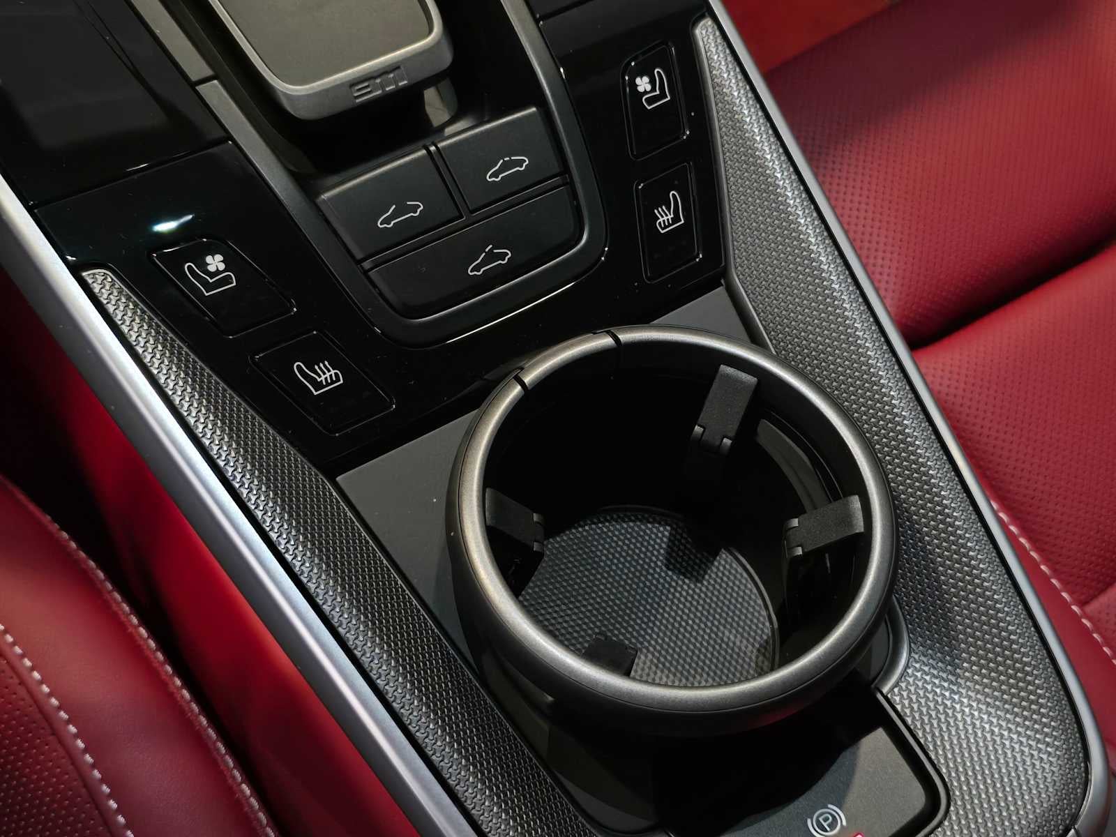 2025 Porsche 911 Carrera