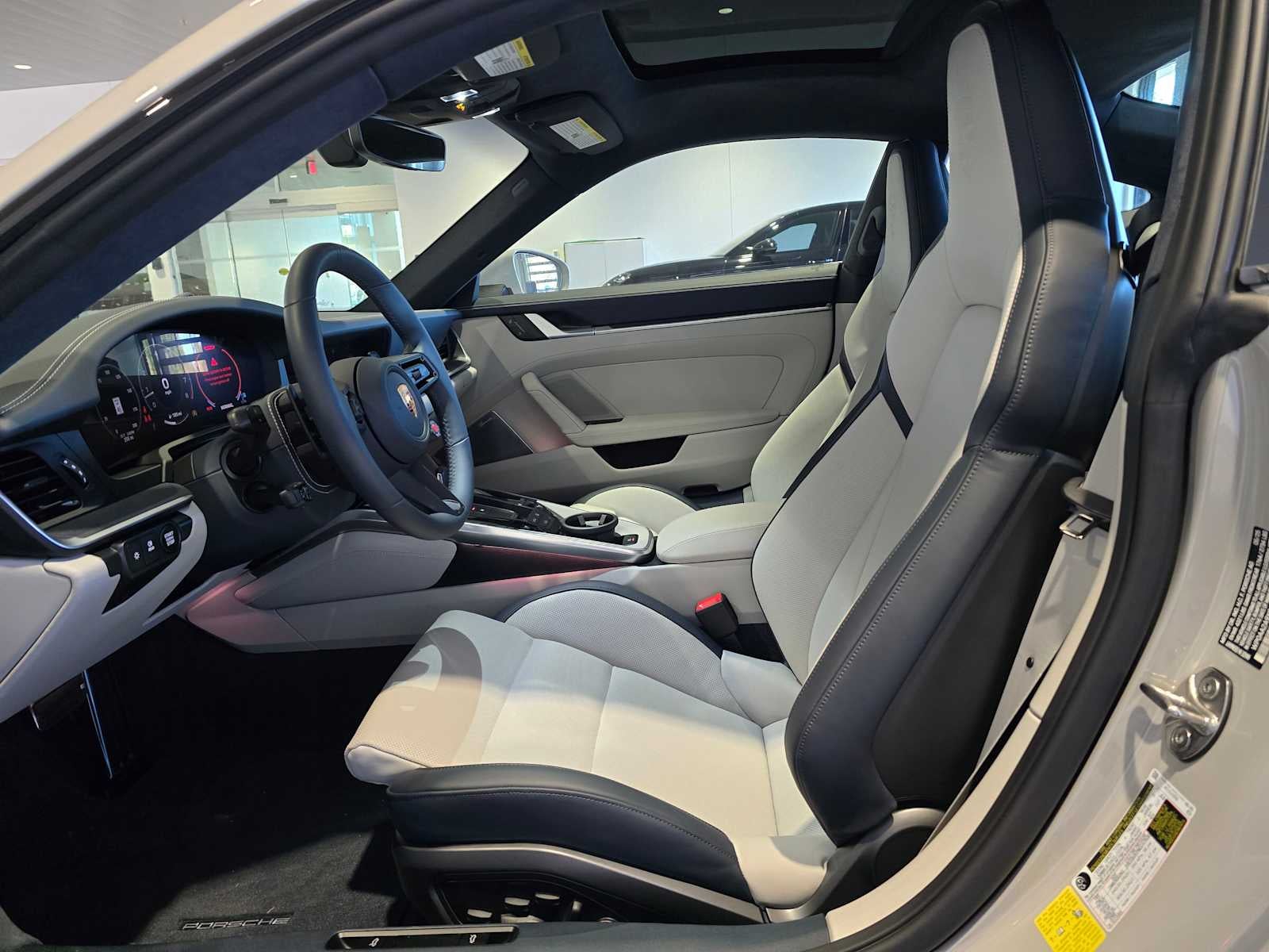 2025 Porsche 911 Carrera