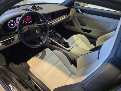 2025 Porsche 911 Carrera