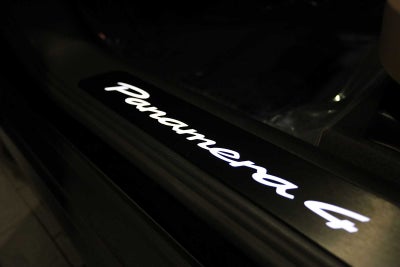 2025 Porsche Panamera Panamera 4