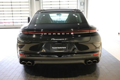 2025 Porsche Panamera Panamera 4
