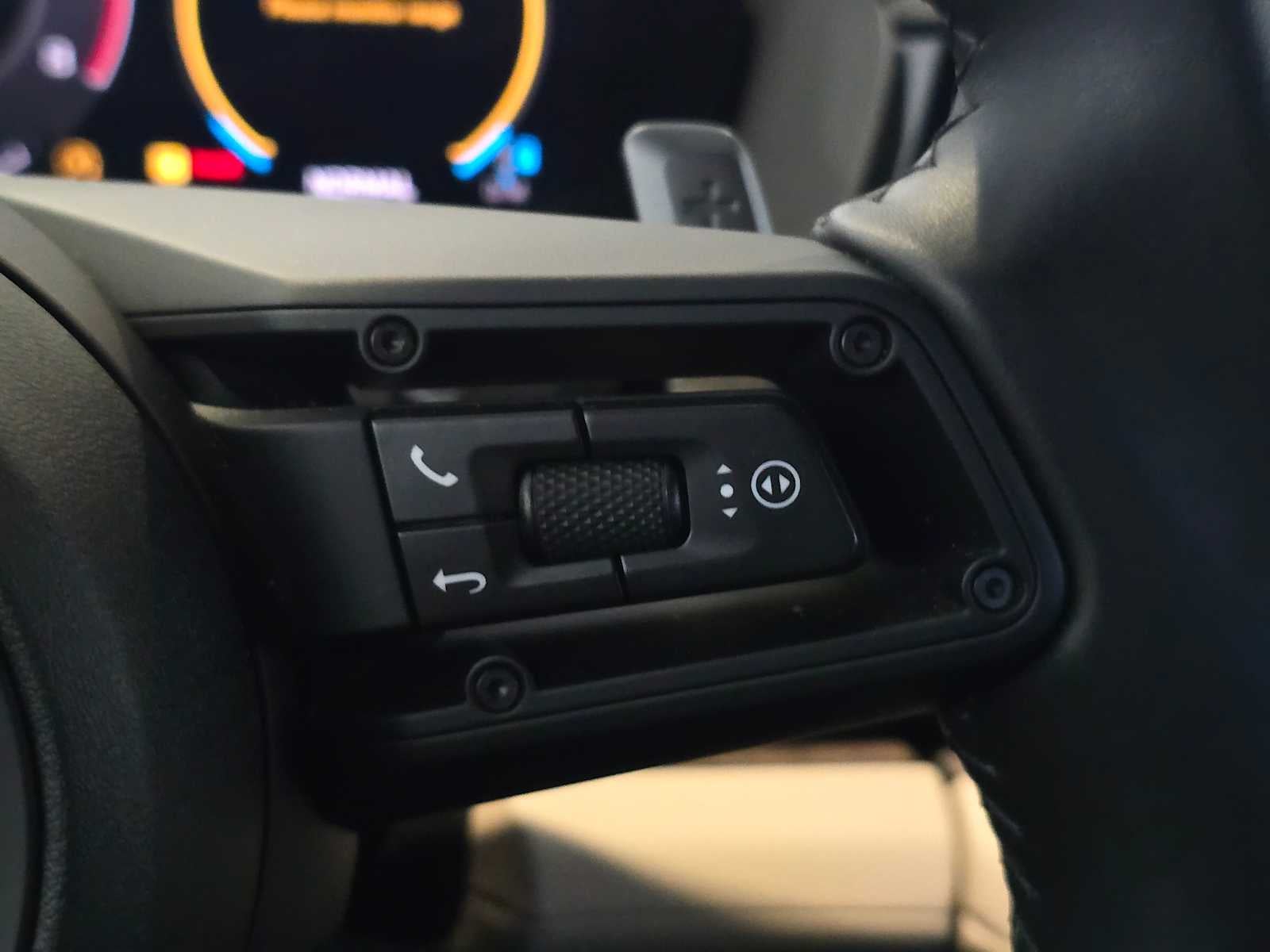 2024 Porsche Panamera 4