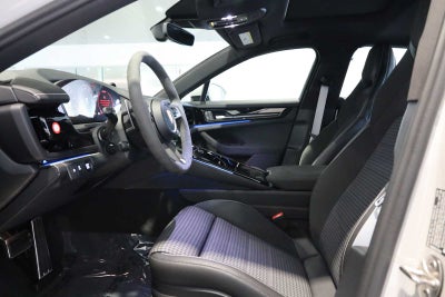 2025 Porsche Panamera Panamera 4