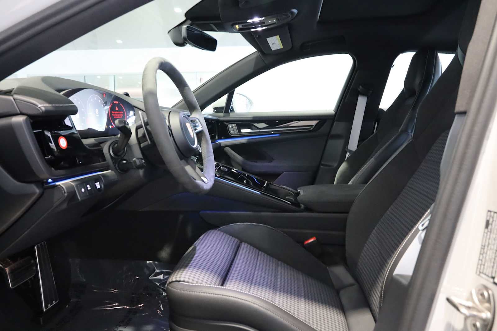 2025 Porsche Panamera Panamera 4