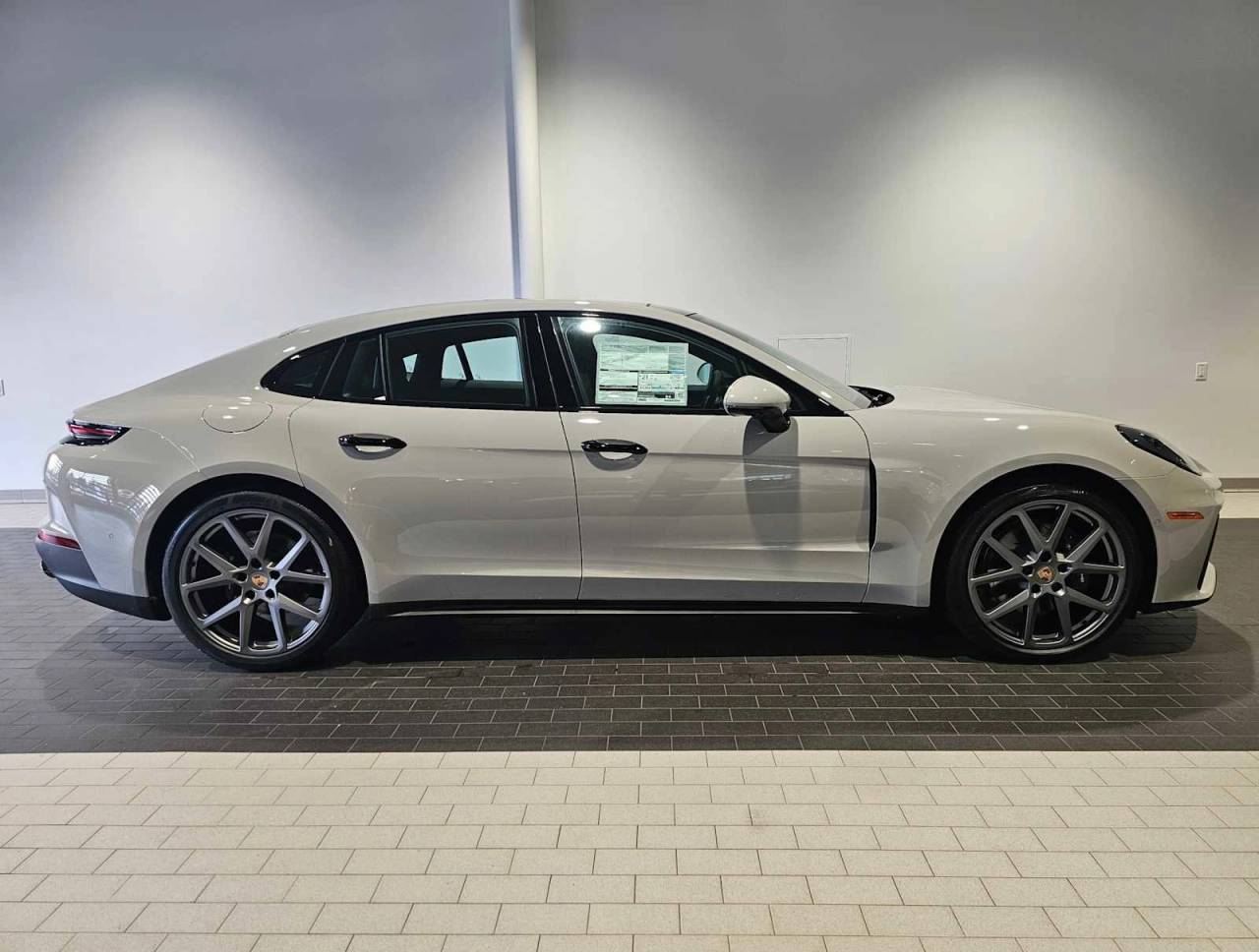 2025 Porsche Panamera Panamera 4