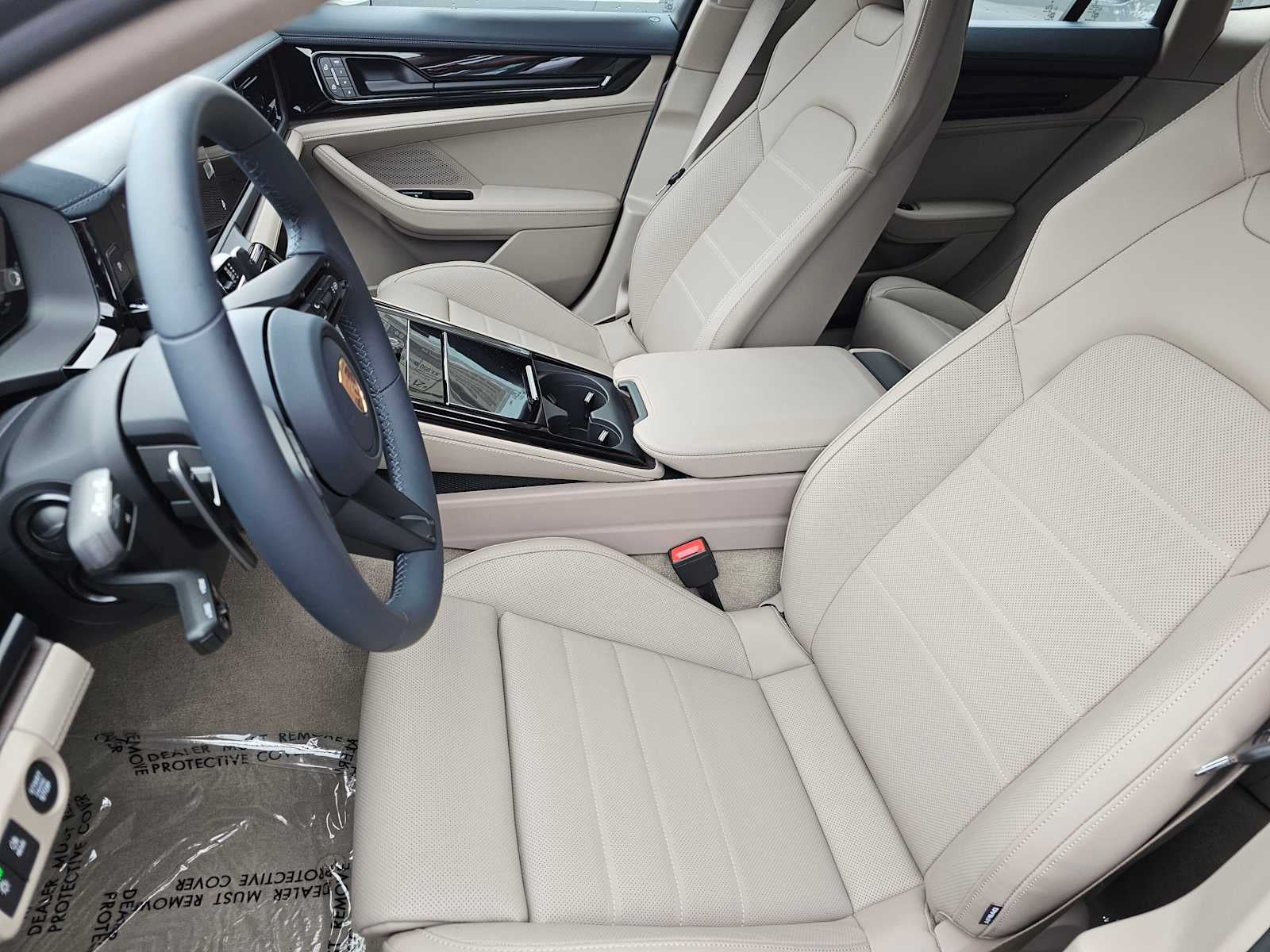 2025 Porsche Panamera 4