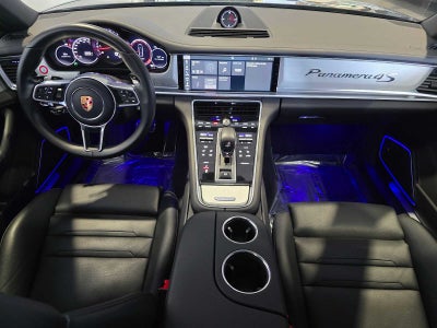 2018 Porsche Panamera 4S