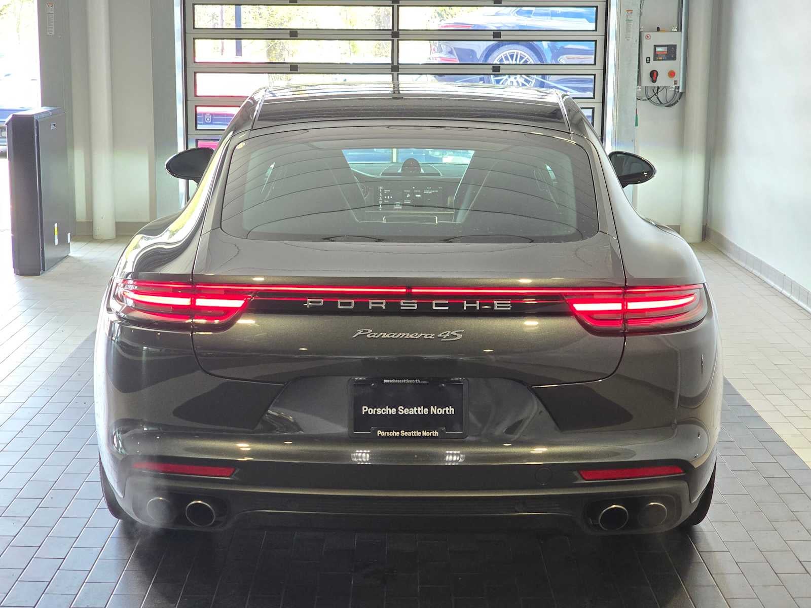 2018 Porsche Panamera 4S