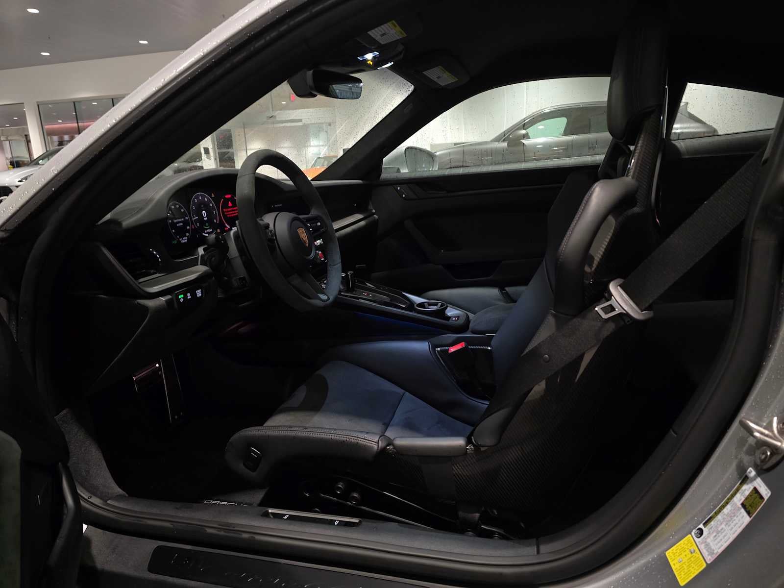 2025 Porsche 911 Carrera 4 GTS