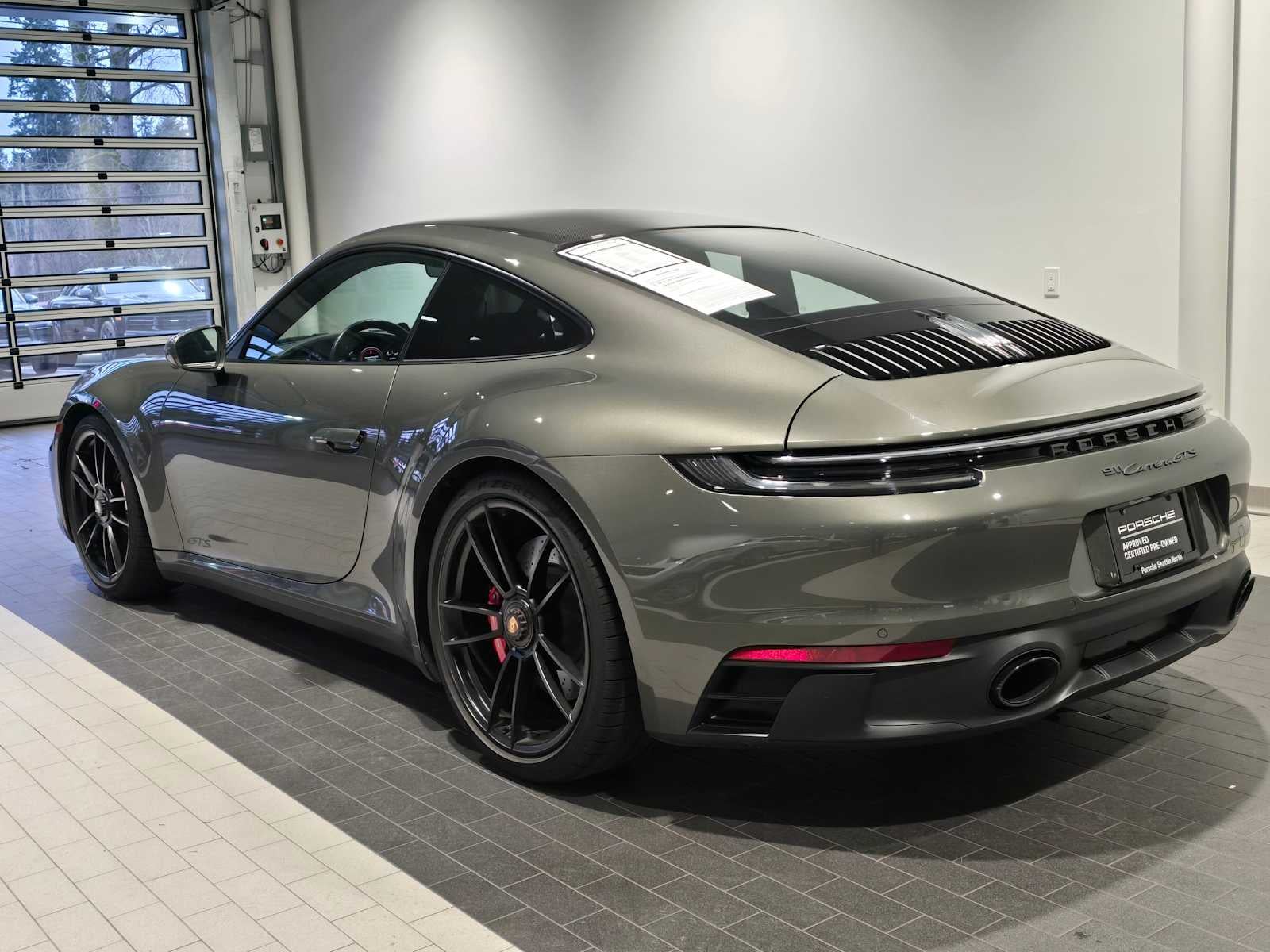 2023 Porsche 911 Carrera GTS