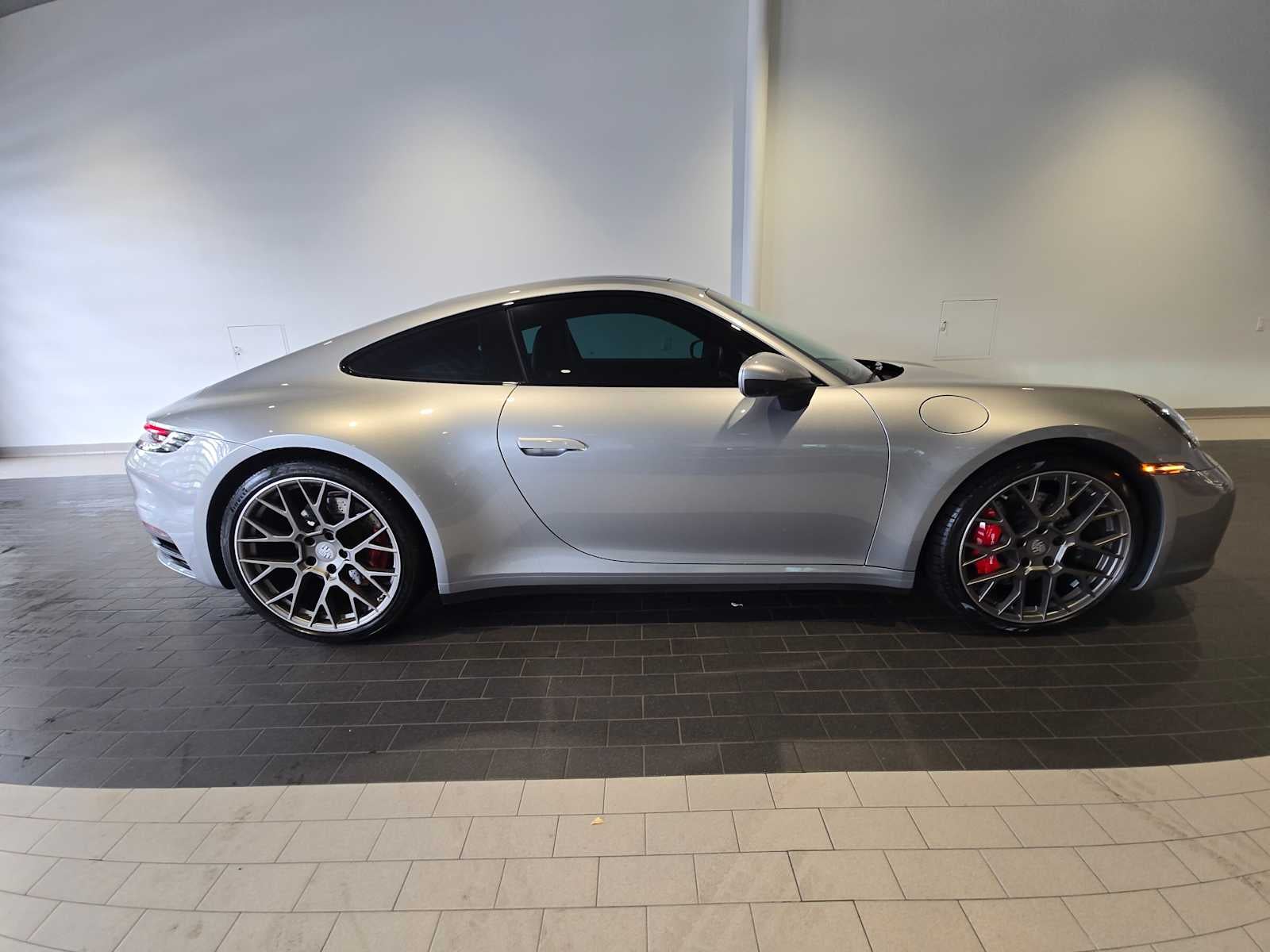 2023 Porsche 911 Carrera 4S