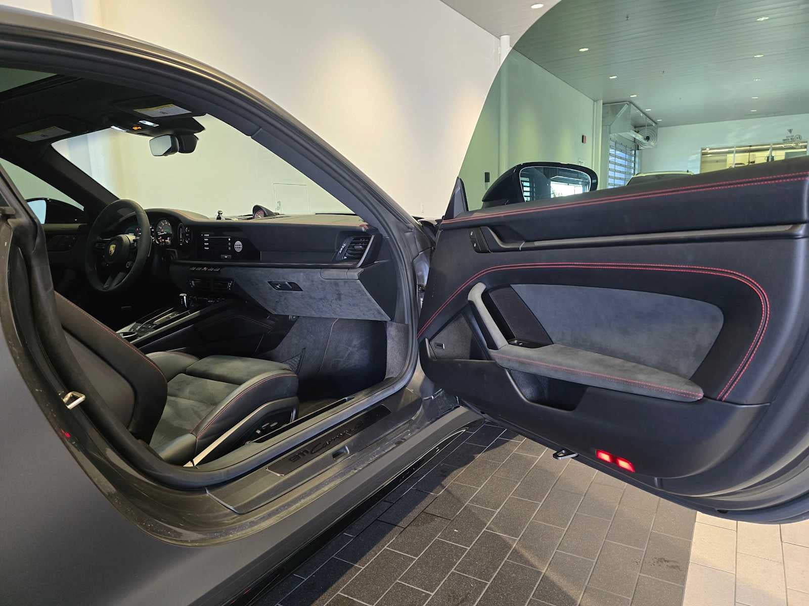 2024 Porsche 911 Carrera GTS