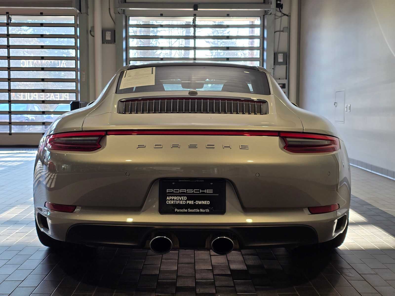 2017 Porsche 911 Carrera 4S