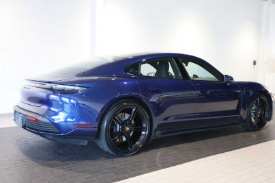2020 Porsche Taycan Taycan Turbo