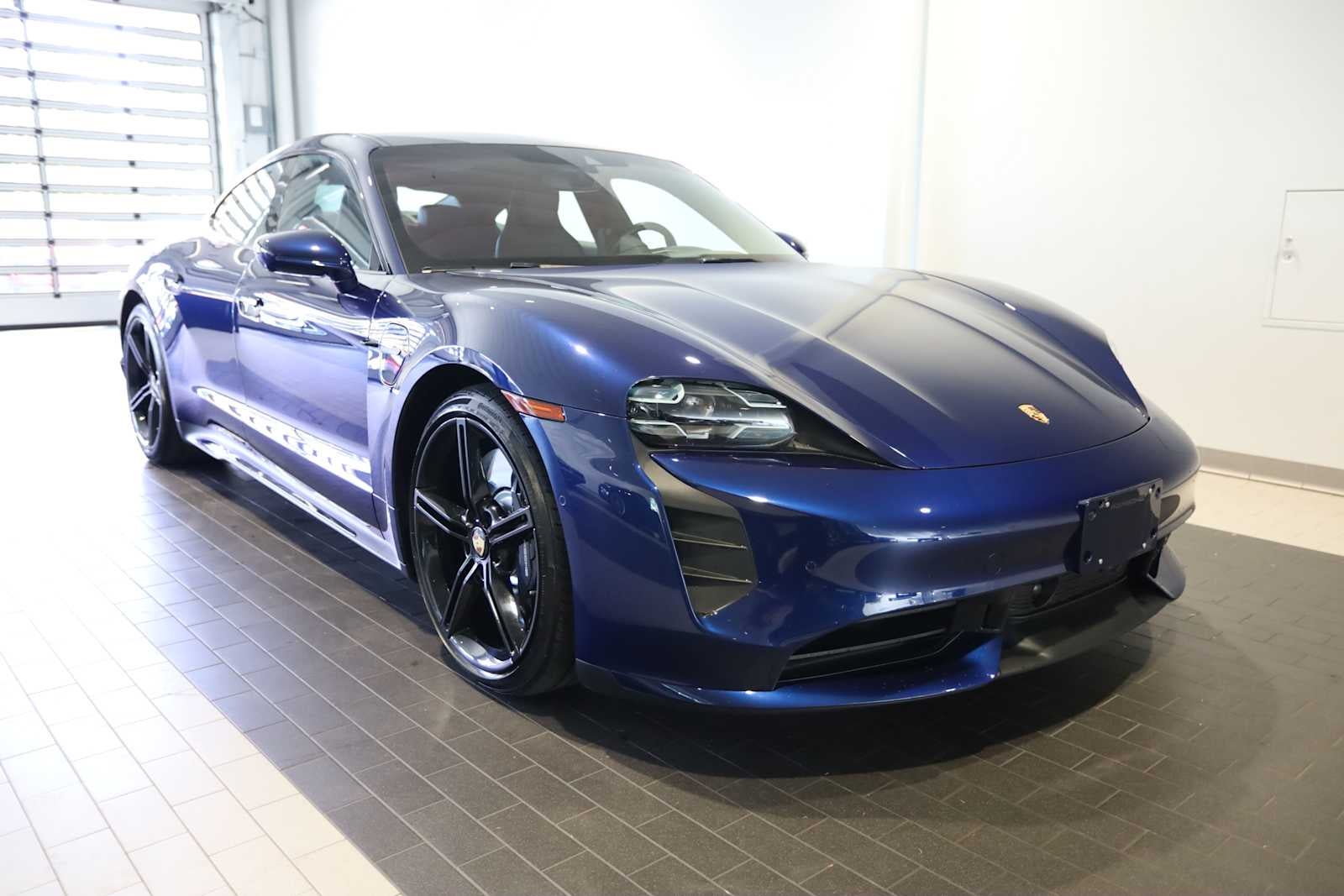 2020 Porsche Taycan Taycan Turbo