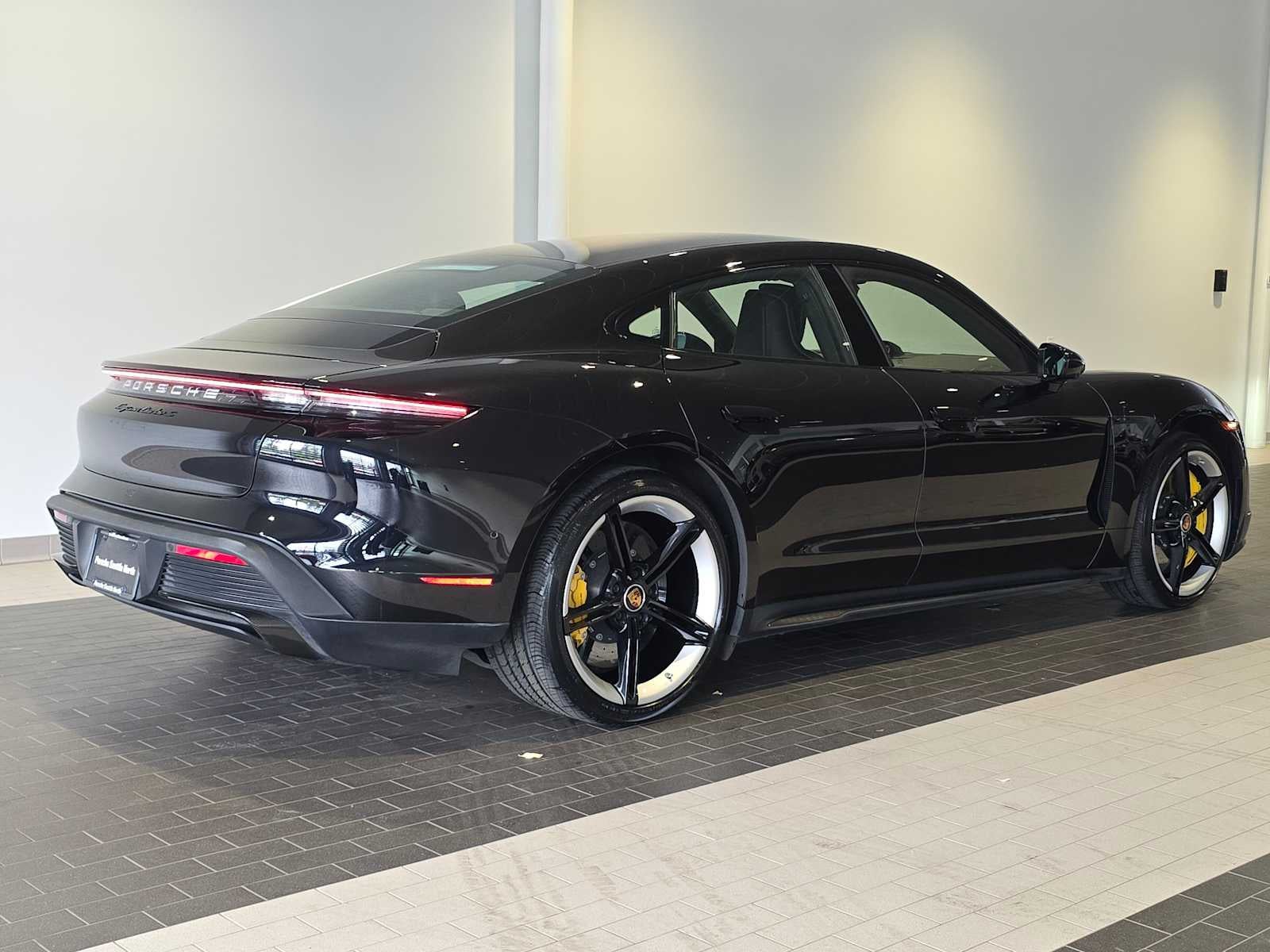 2020 Porsche Taycan Turbo S