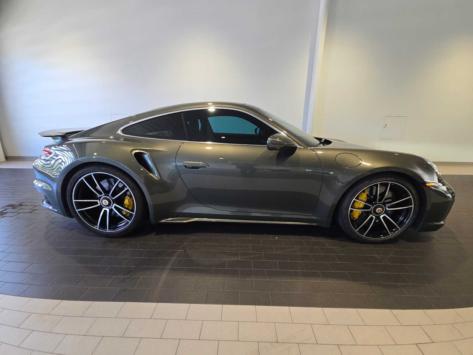2024 Porsche 911 911 Turbo S (MY24)