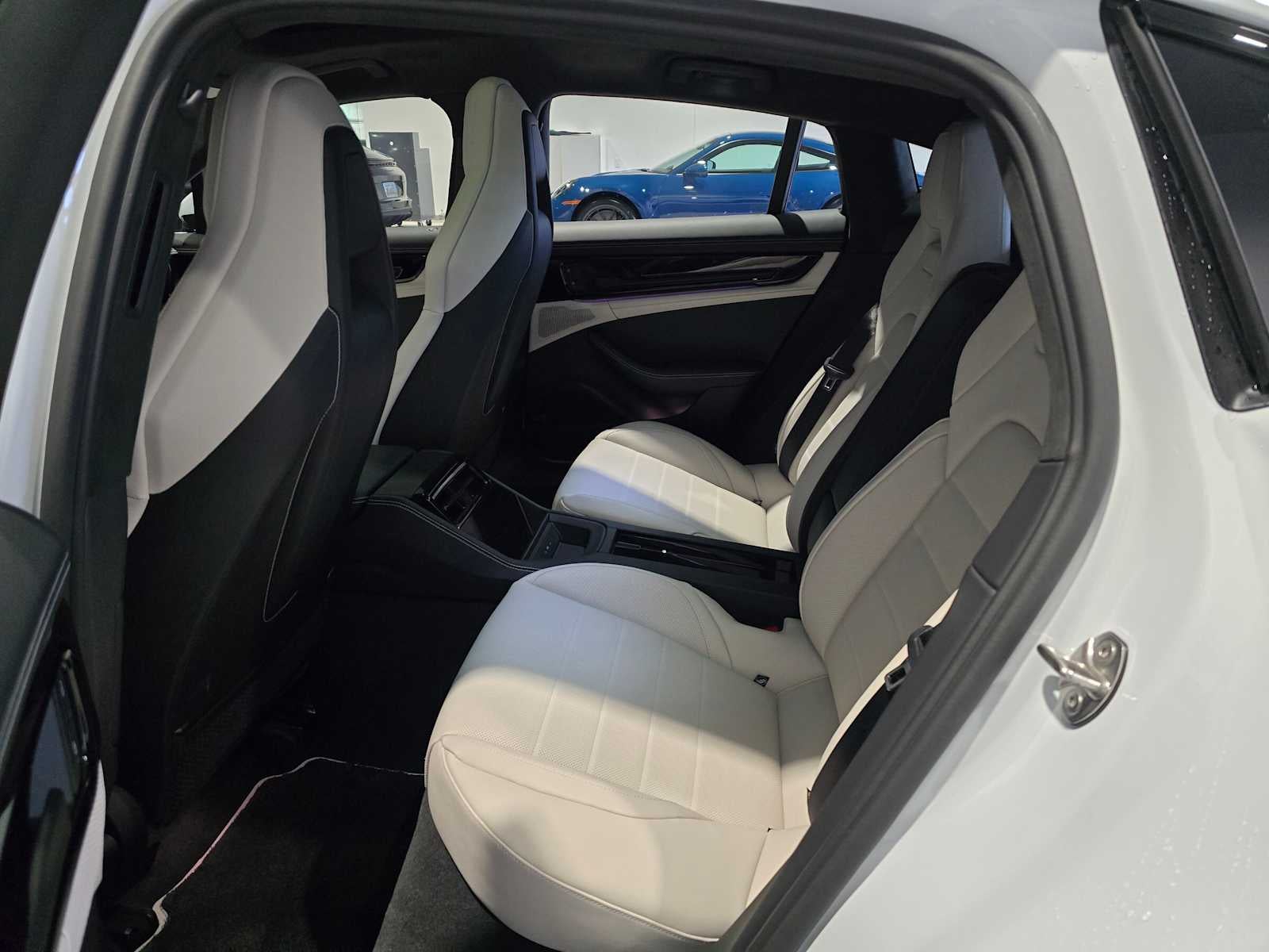 2025 Porsche Panamera GTS