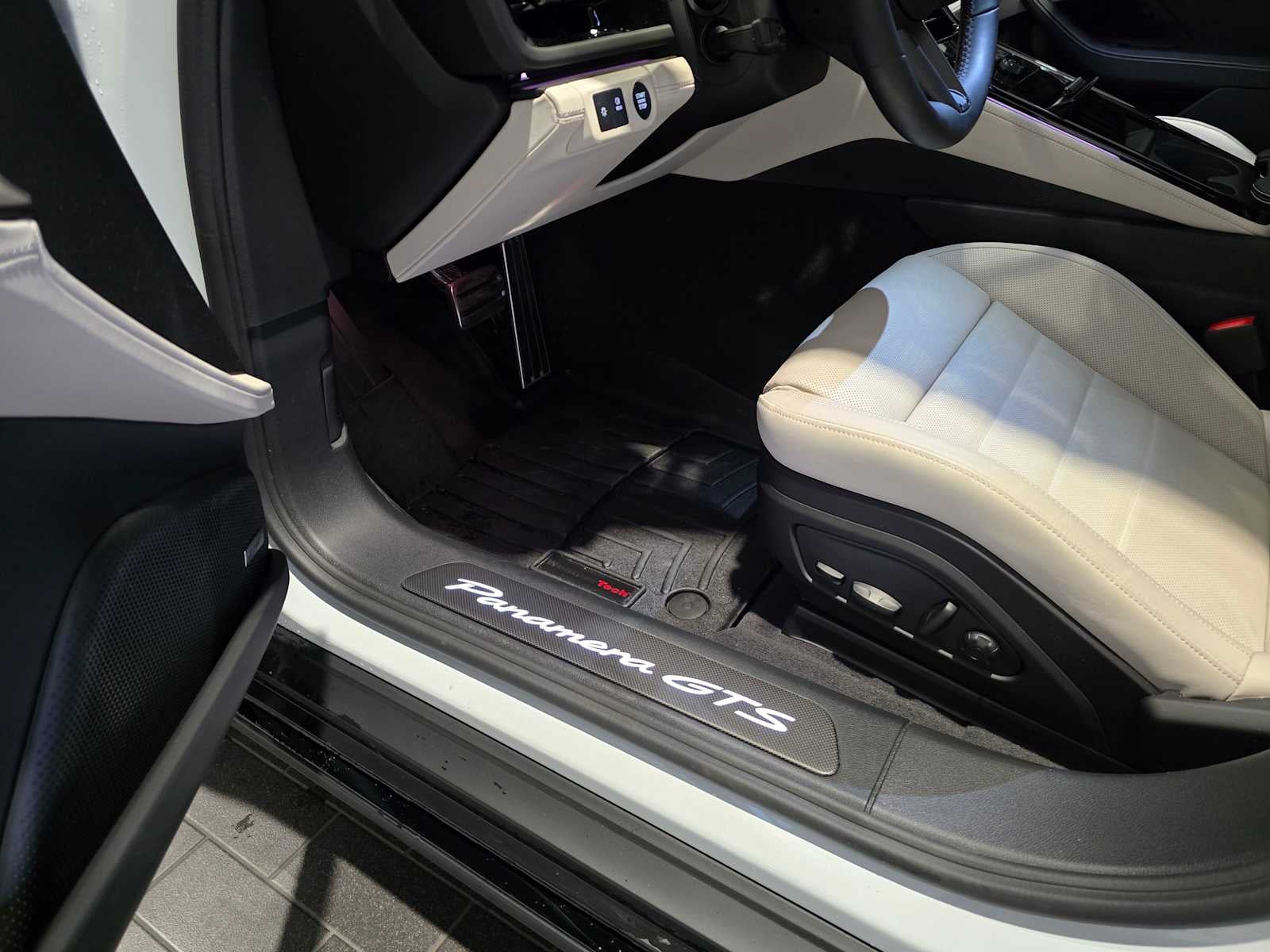 2025 Porsche Panamera GTS