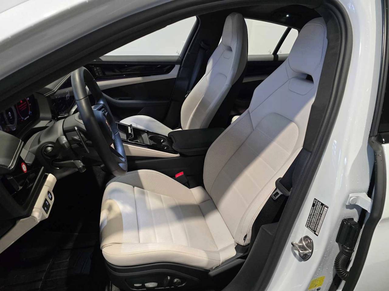 2025 Porsche Panamera GTS