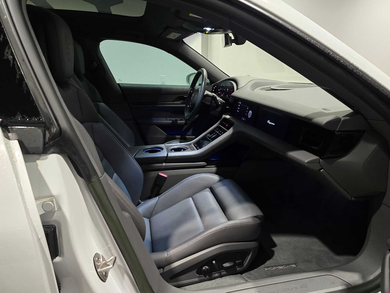 2024 Porsche Taycan 4