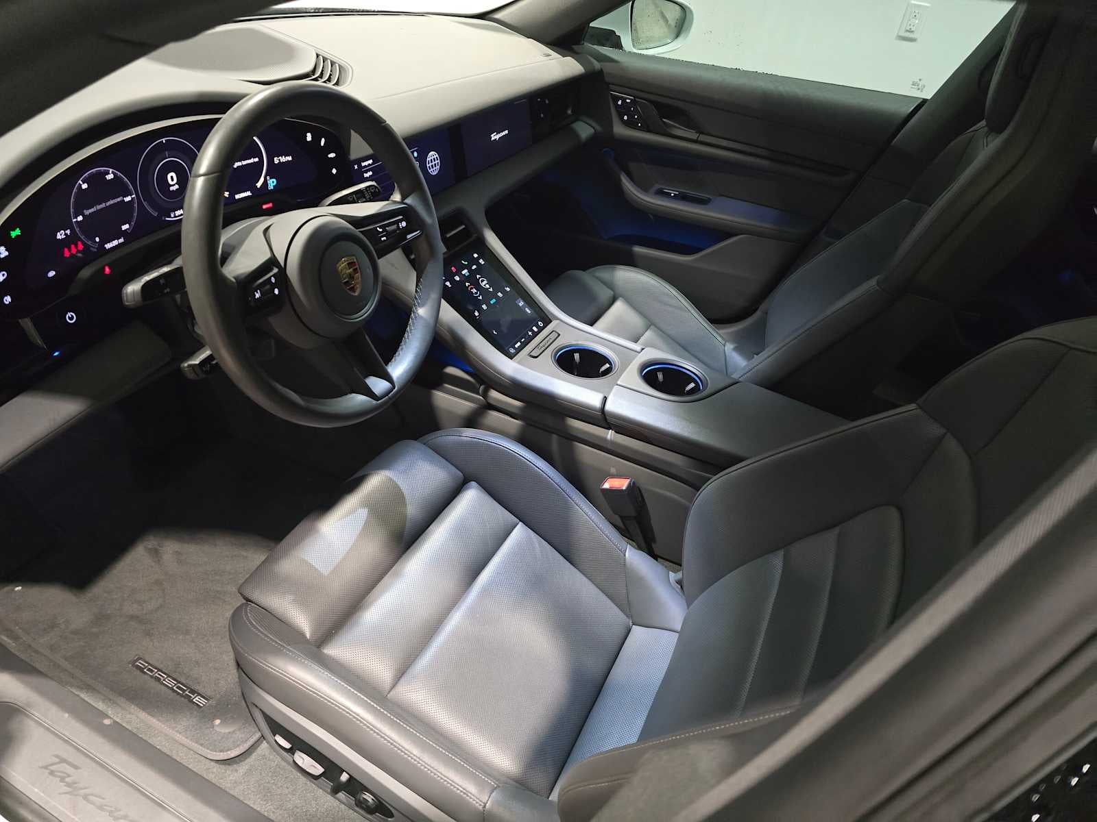 2024 Porsche Taycan 4