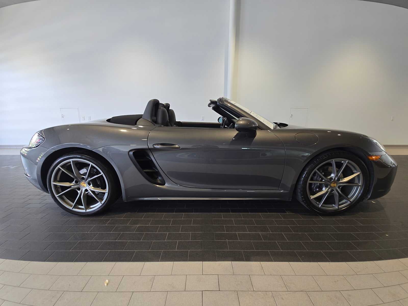 2021 Porsche 718 Boxster Base