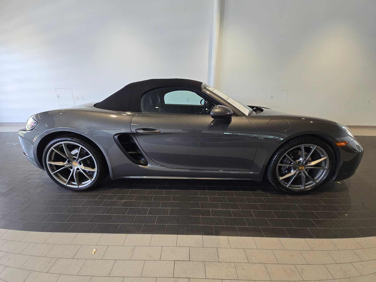 2021 Porsche 718 Boxster Base
