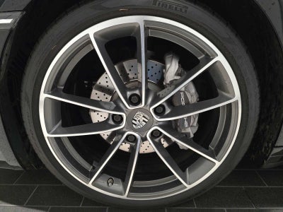 2020 Porsche 911 Carrera