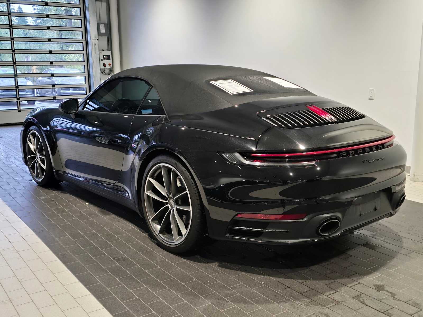 2020 Porsche 911 Carrera