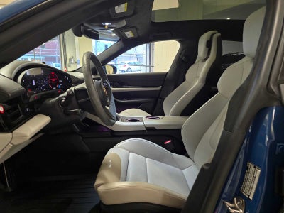 2024 Porsche Taycan GTS