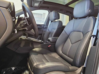 2025 Porsche Macan Macan