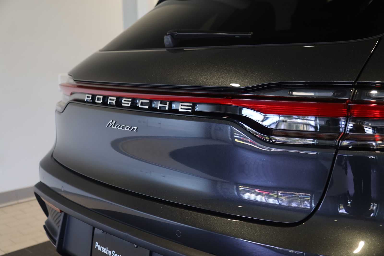 2026 Porsche Macan Macan