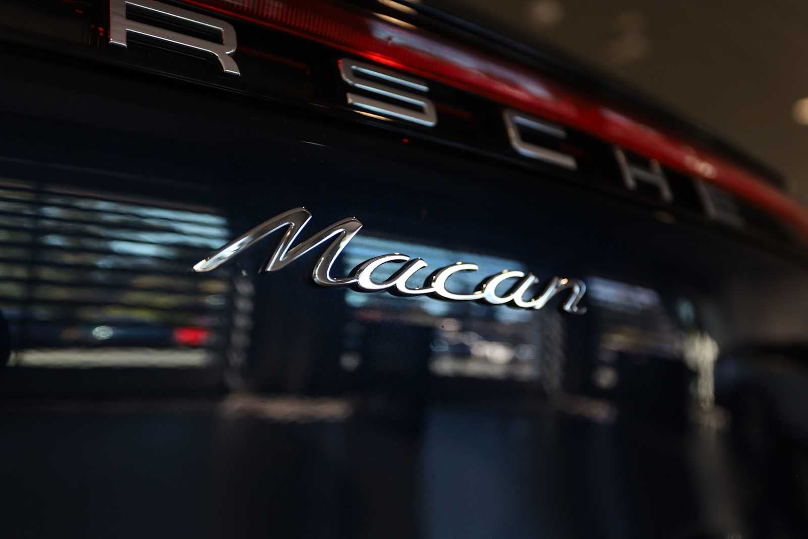 2023 Porsche Macan Macan
