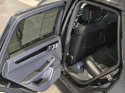 2025 Porsche Macan T