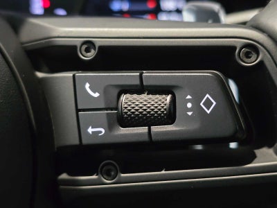 2025 Porsche Macan T