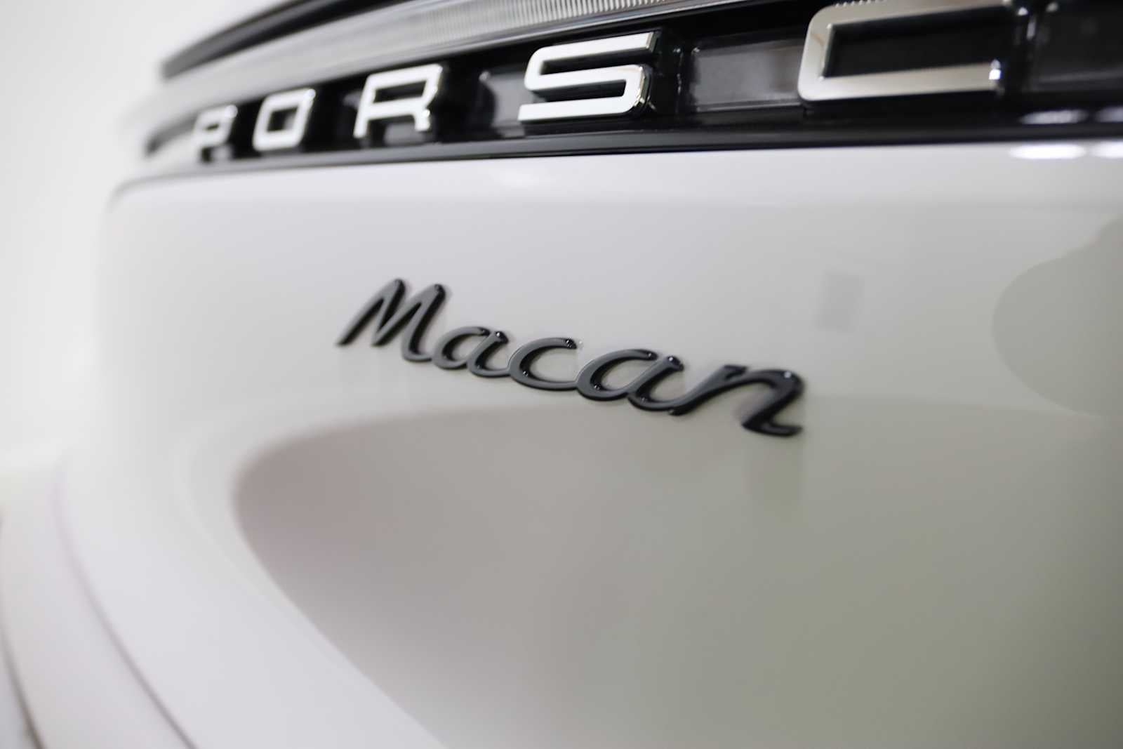 2025 Porsche Macan Macan