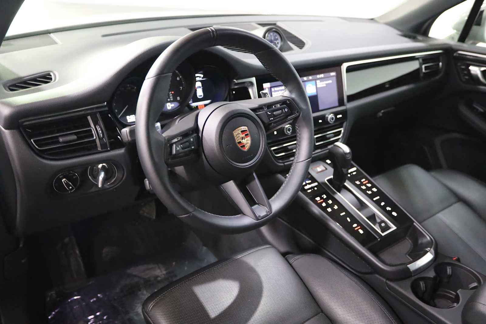 2025 Porsche Macan Macan