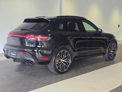 2025 Porsche Macan Base