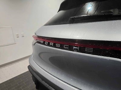 2026 Porsche Macan Macan