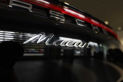 2026 Porsche Macan Macan