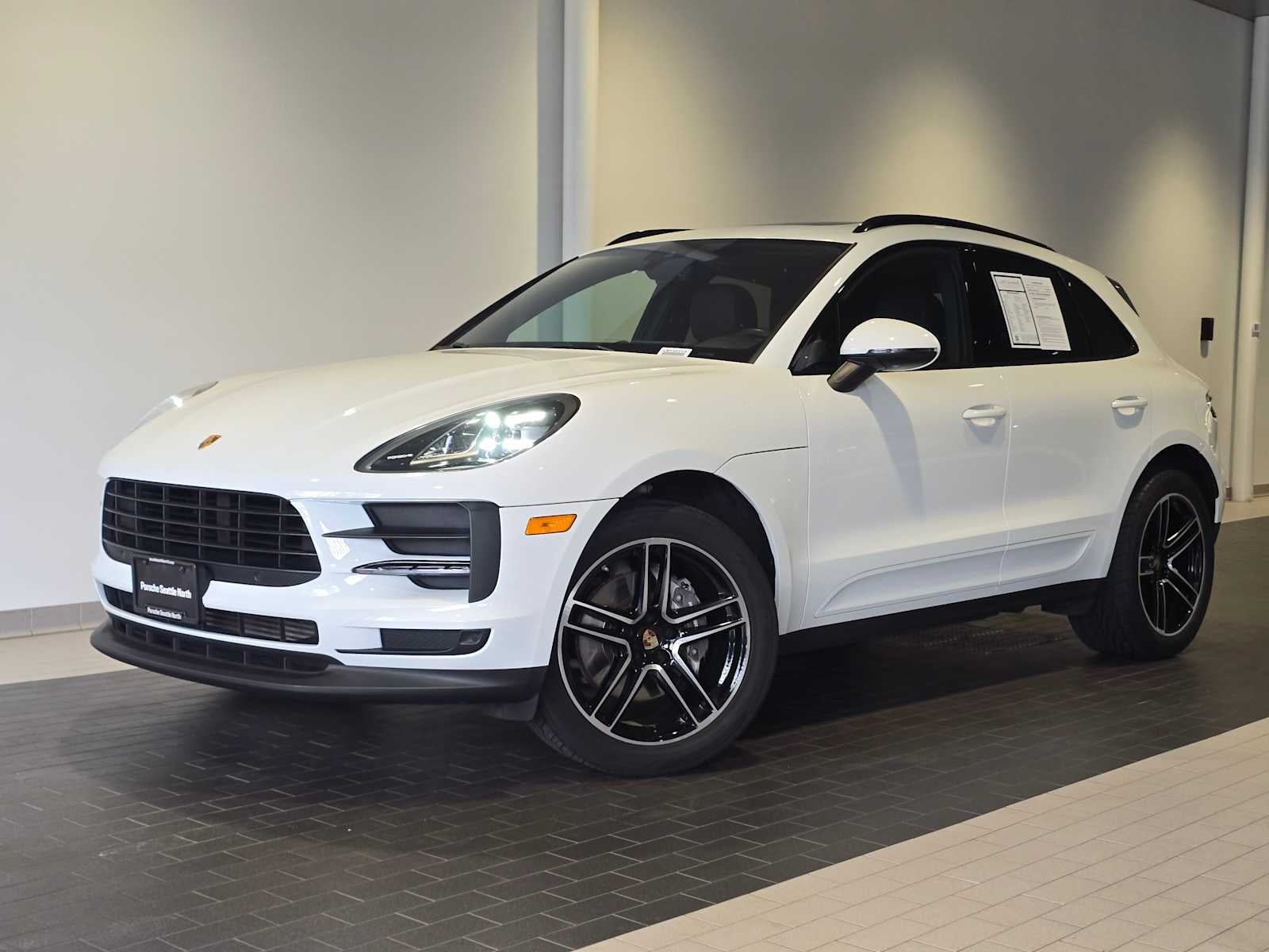 2021 Porsche Macan Base