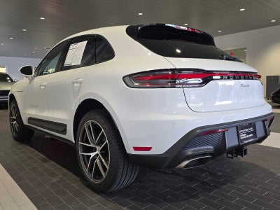 2025 Porsche Macan Base
