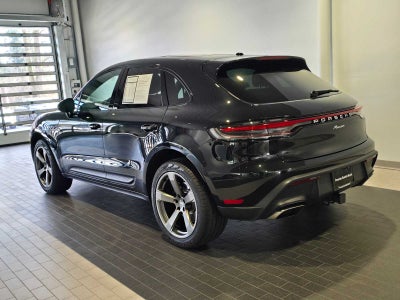 2025 Porsche Macan Base