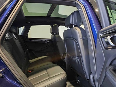 2025 Porsche Macan Macan